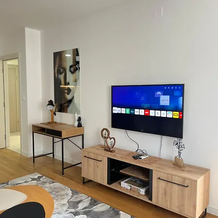 Wh - Urban Nest Point * Podgorica